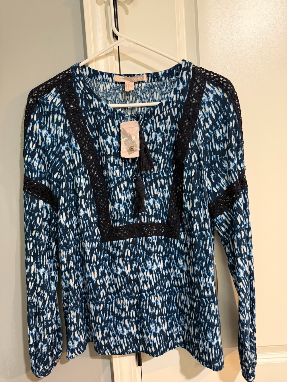 Forever 21 Blue and Black Patterned Long-Sleeve Tunic with Lace Yoke